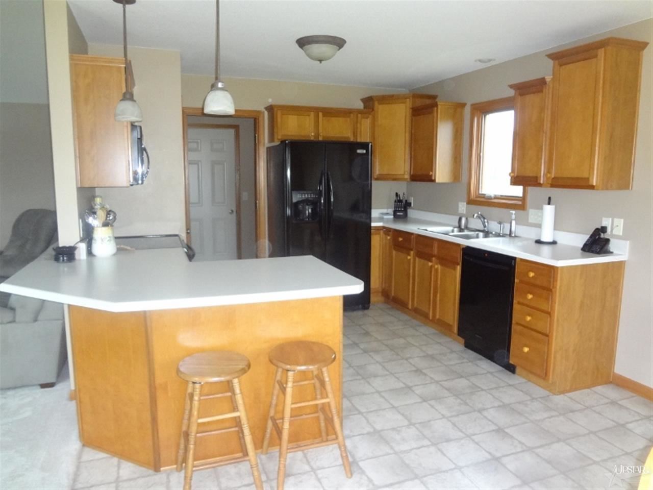 1314 Bluff Pointe Way, Fort Wayne, IN 46845 photo 4