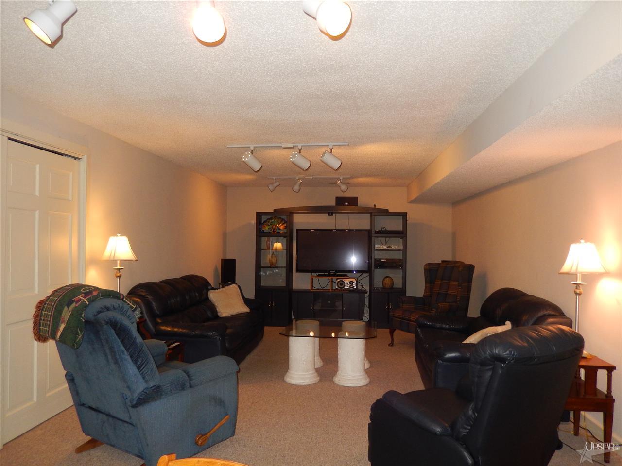 1235 Timberlake Trl, Fort Wayne, IN 46804 photo 24