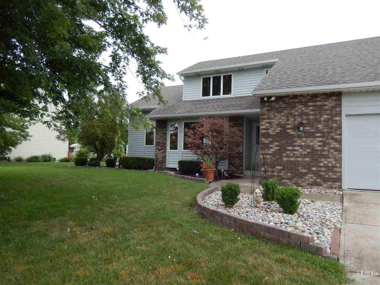 1235 Timberlake Trl, Fort Wayne, IN 46804 photo 2