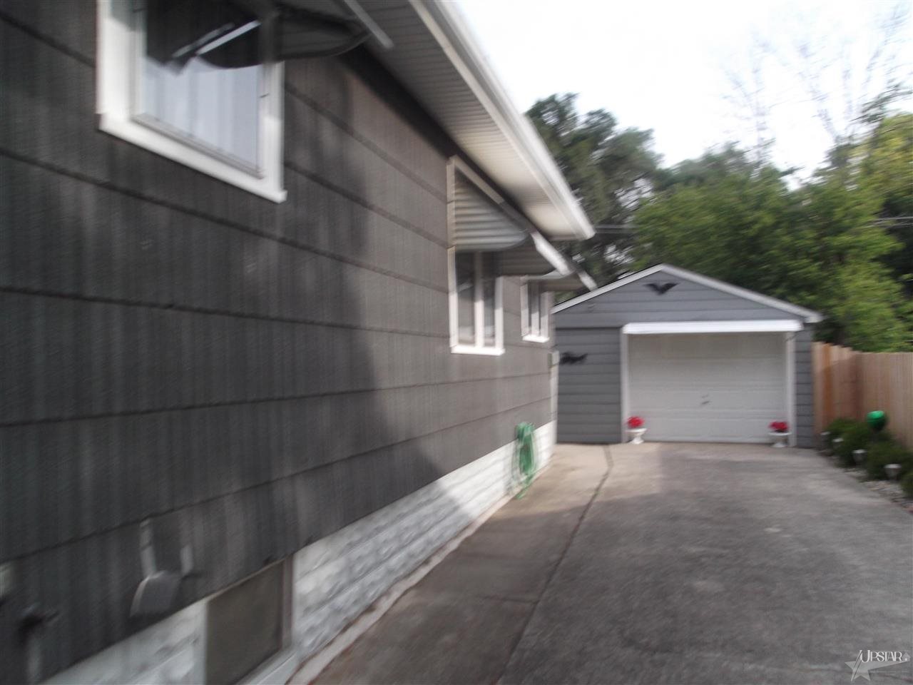 1326 W 4th St, Fort Wayne, IN 46808 photo 11