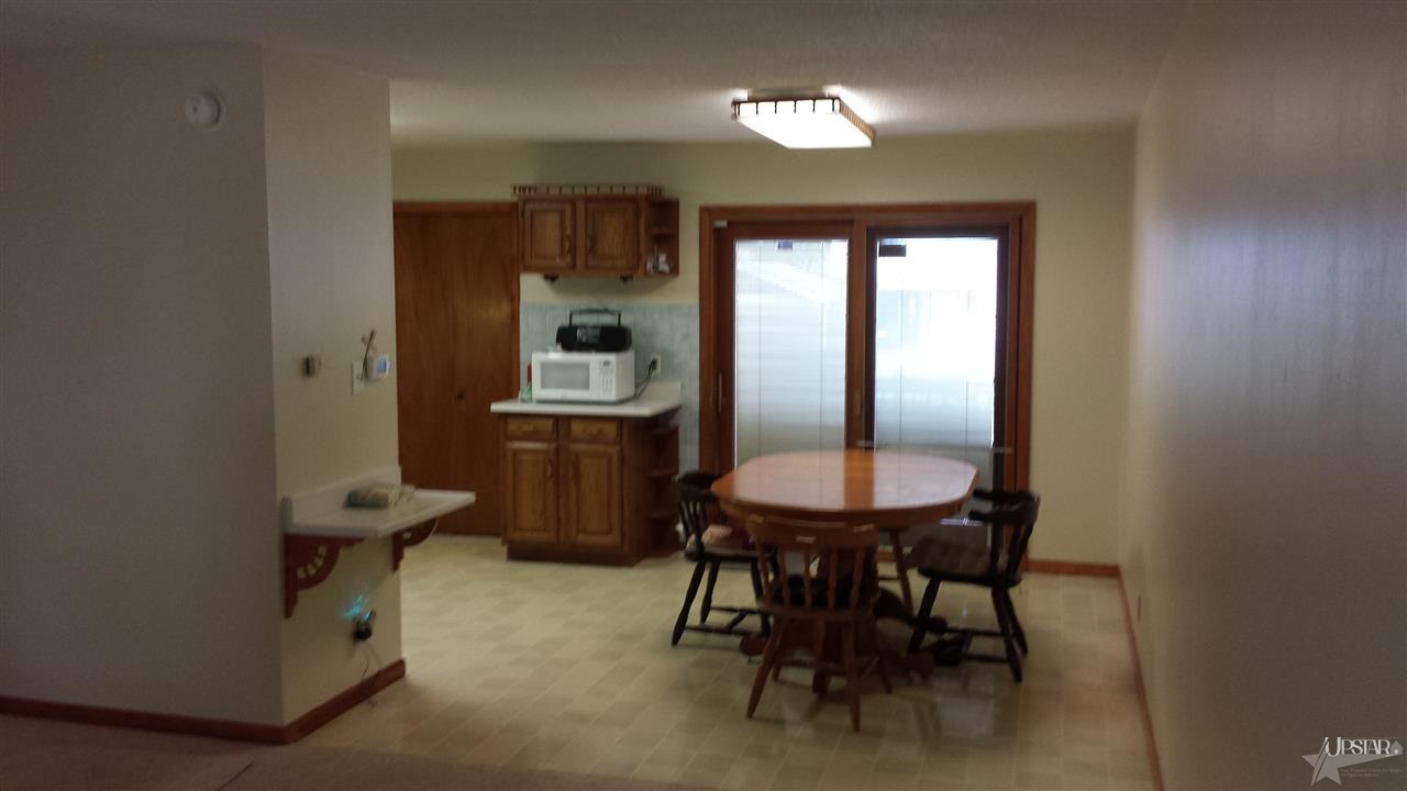 1123 Cinnamon Rd, Fort Wayne, IN 46825 photo 4