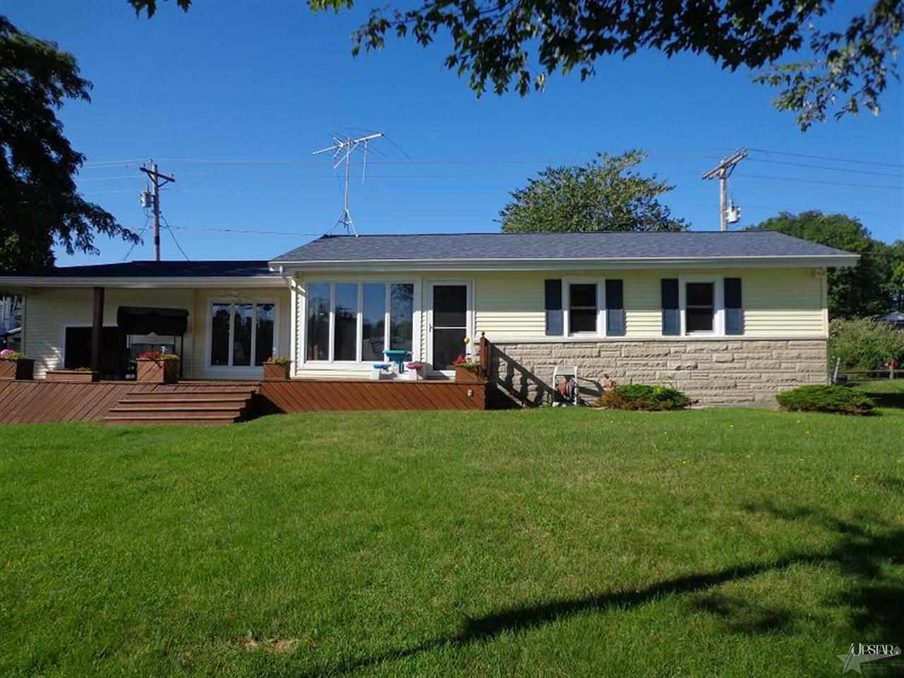 1325 E 700 S, Wolcottville, IN 46795 photo 1