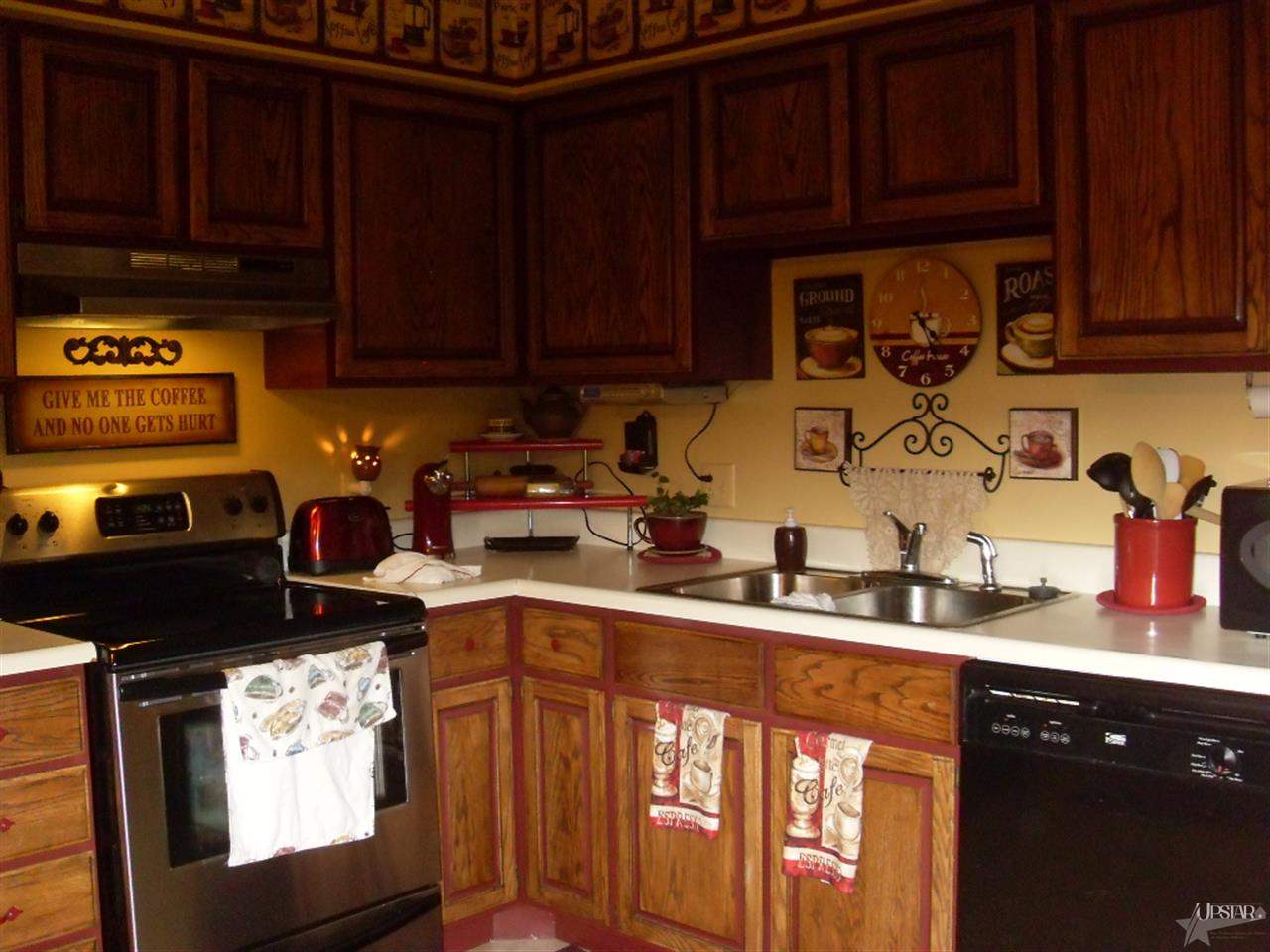 517 N Beech St, Butler, IN 46721 photo 7