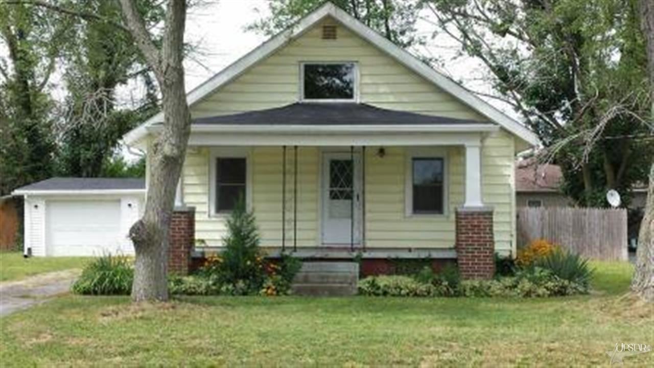 196 W Eighth, Roanoke, IN 46783 photo 1