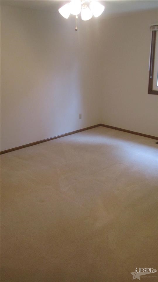 5029 Blum Dr, Fort Wayne, IN 46835 photo 23