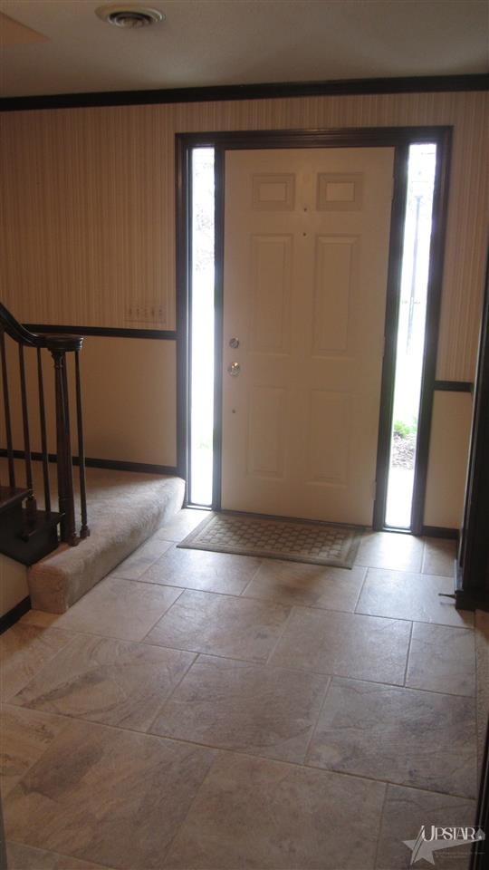 5029 Blum Dr, Fort Wayne, IN 46835 photo 5
