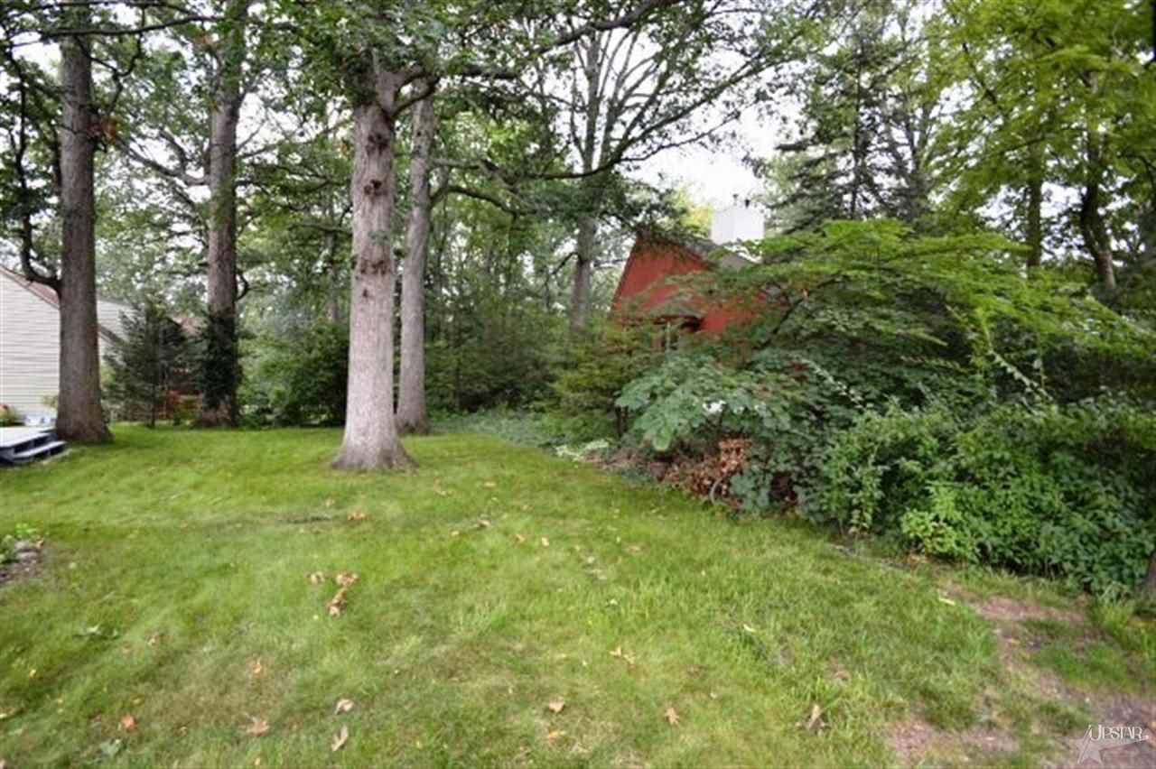 9608 Woodstream Dr, Fort Wayne, IN 46804 photo 5
