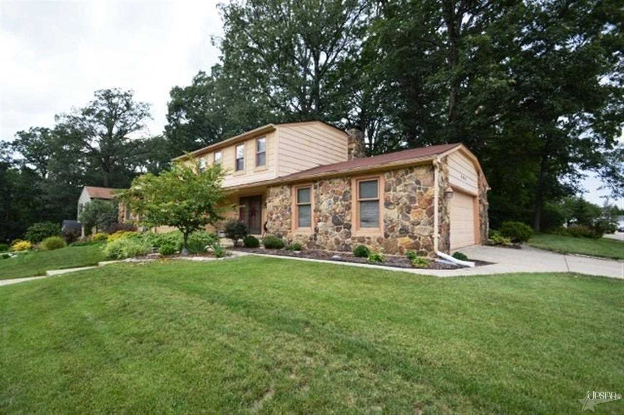 9608 Woodstream Dr, Fort Wayne, IN 46804 photo 3