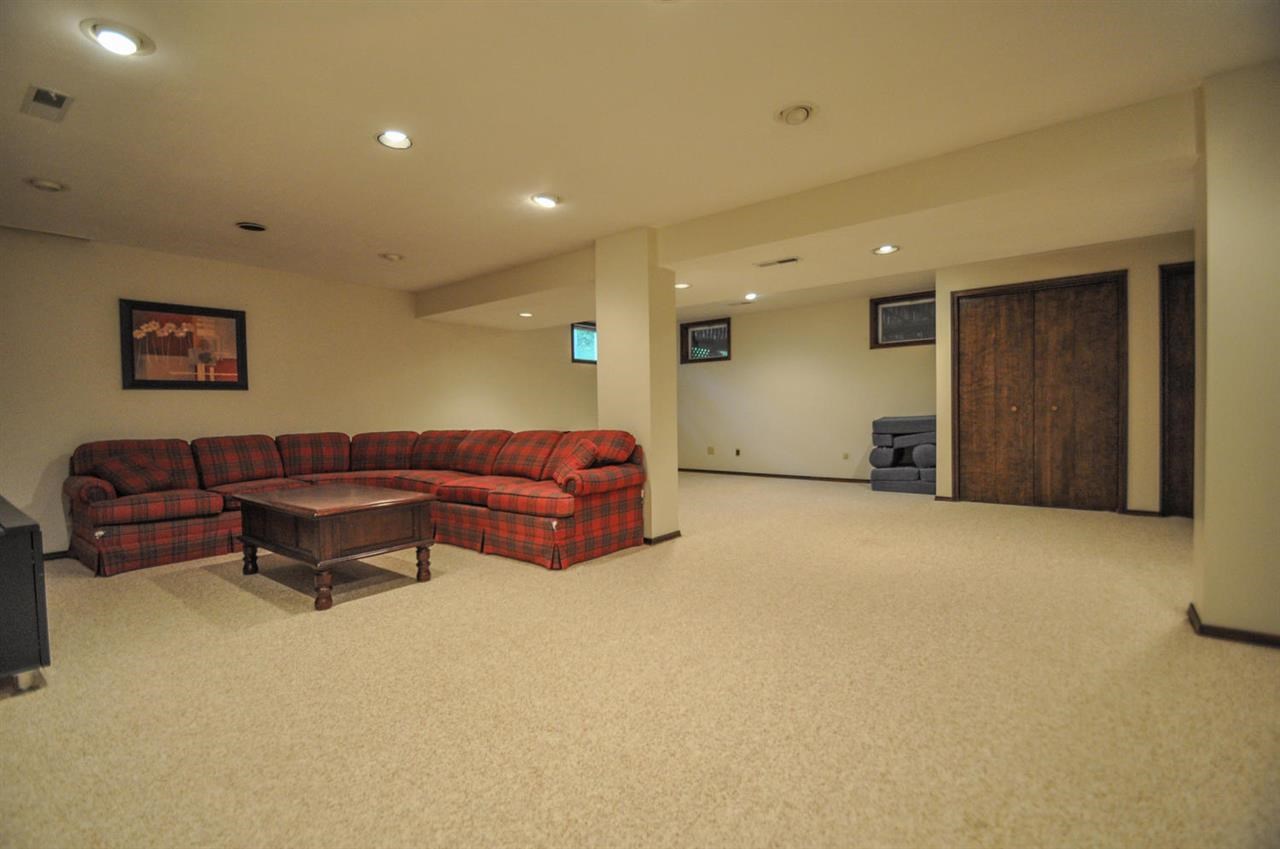 2621 E Poplar Dr, Bloomington, IN 47401 photo 29