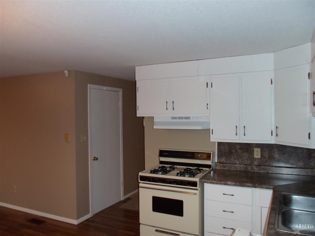 935 Cherry Blossom Ln, Fort Wayne, IN 46825 photo 13