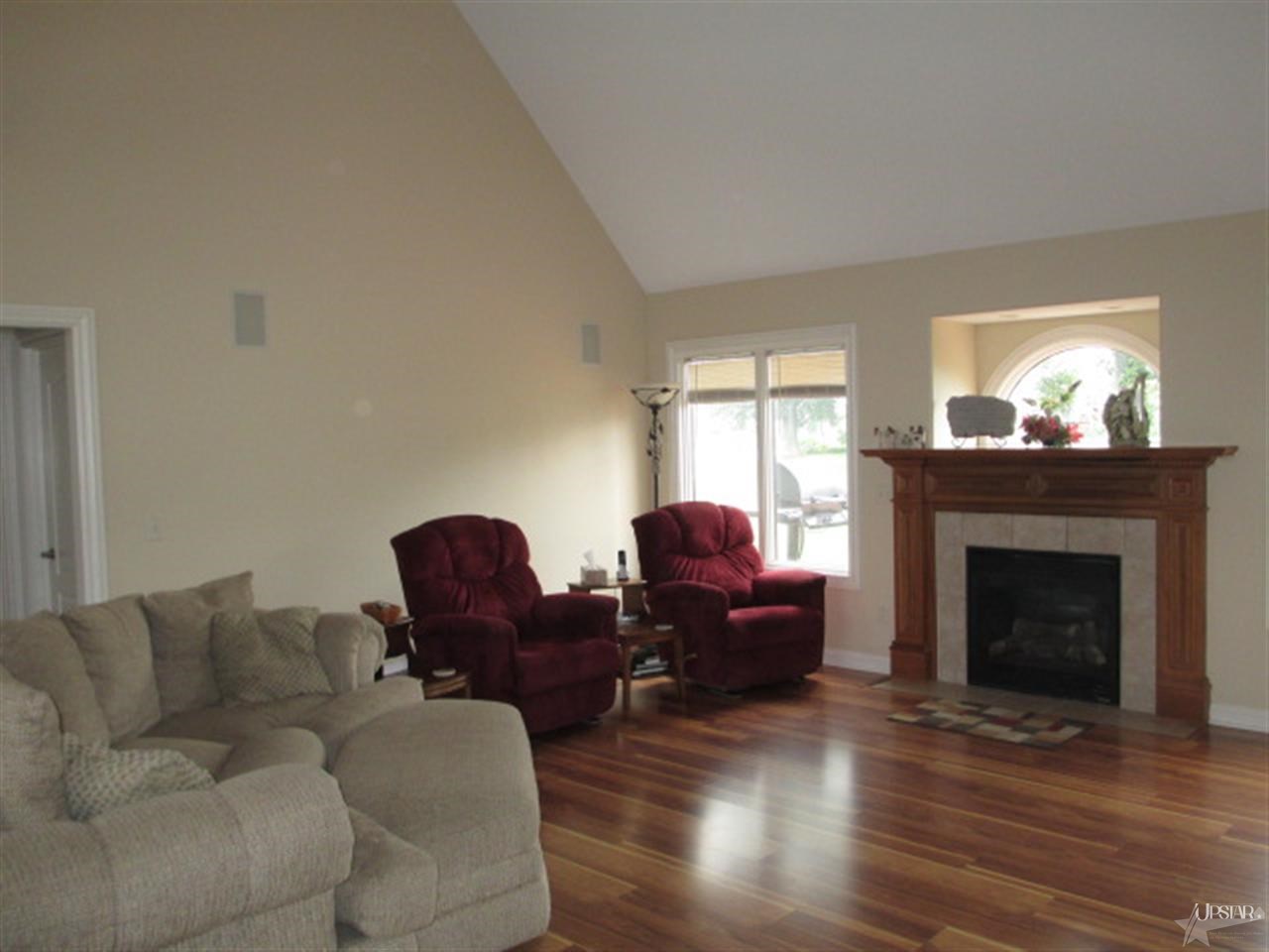 1828 Worthington Dr, Fort Wayne, IN 46845 photo 9