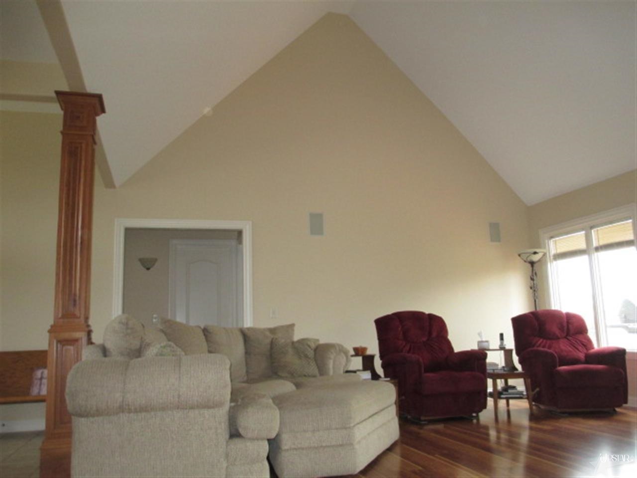 1828 Worthington Dr, Fort Wayne, IN 46845 photo 8