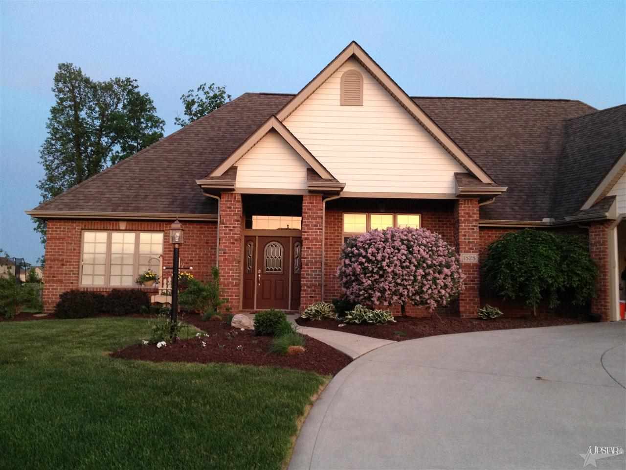 1828 Worthington Dr, Fort Wayne, IN 46845 photo 2