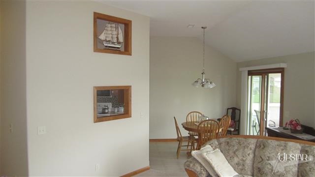 3330 Troutwood Dr, Fort Wayne, IN 46818 photo 9