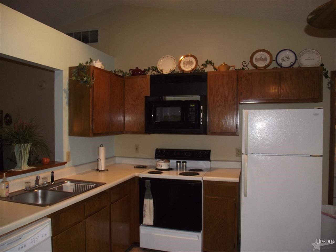 514 Larch Ln, Fort Wayne, IN 46825 photo 4