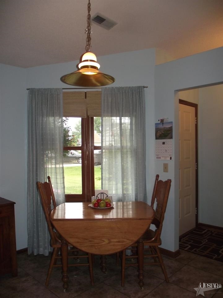 514 Larch Ln, Fort Wayne, IN 46825 photo 8