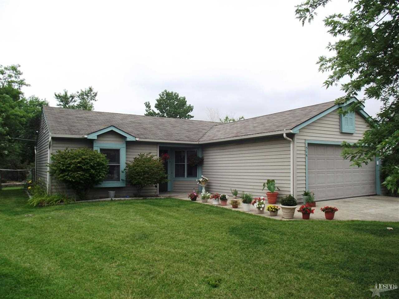 514 Larch Ln, Fort Wayne, IN 46825 photo 1