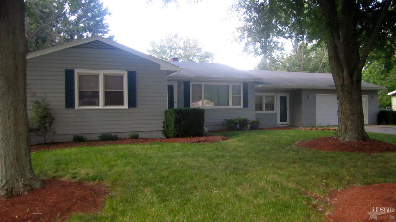 3017 Dexter Dr, Fort Wayne, IN 46816 photo 2
