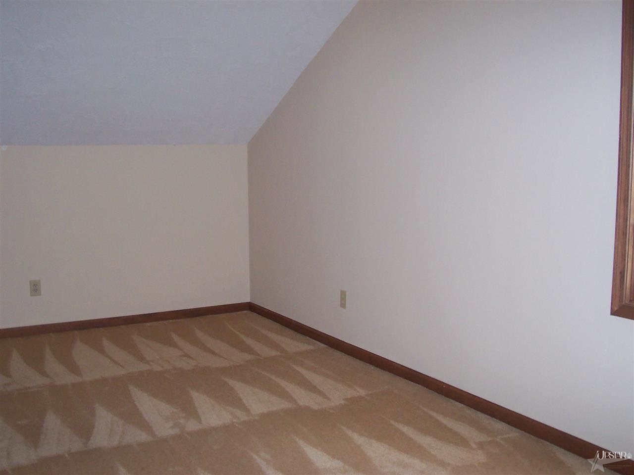 10826 Trade Wind Ct, Fort Wayne, IN 46825 photo 9