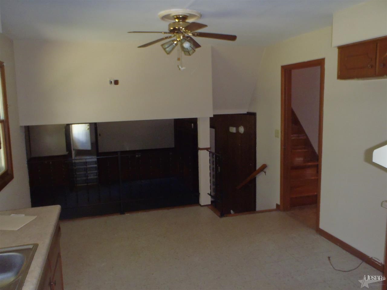 2827 Ridgeway Dr, Fort Wayne, IN 46816 photo 8
