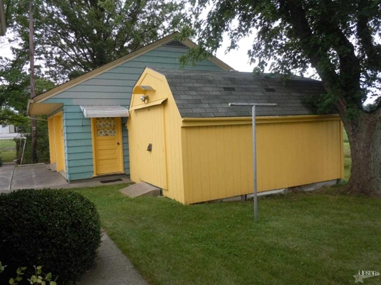 6214 E Tillman Rd, Fort Wayne, IN 46816 photo 2