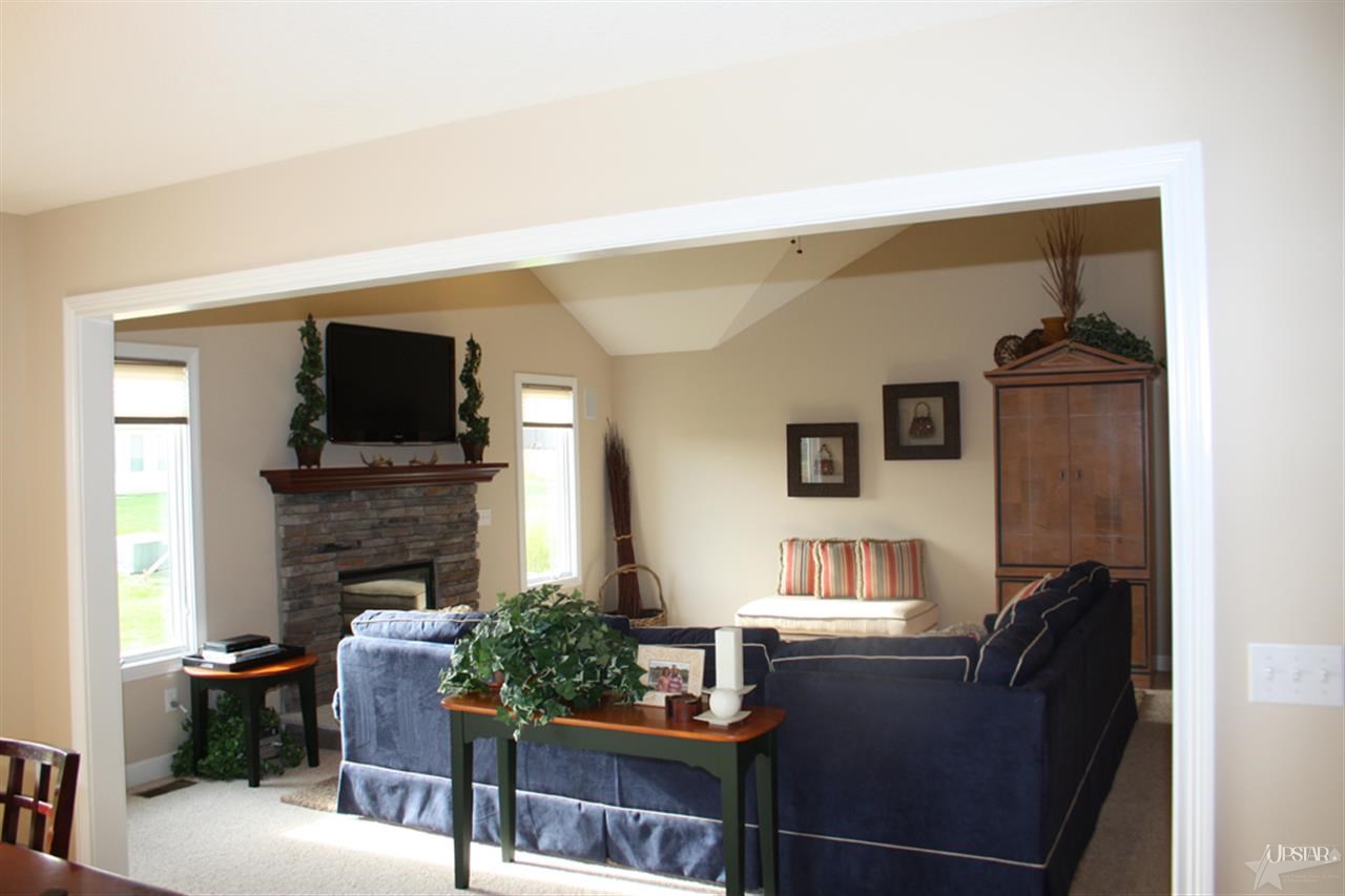 927 Wescott Dr, Fort Wayne, IN 46818 photo 8