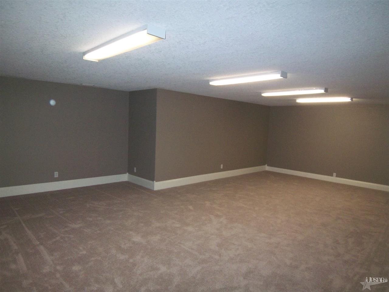 17208 Lochner Rd, Spencerville, IN 46788 photo 23