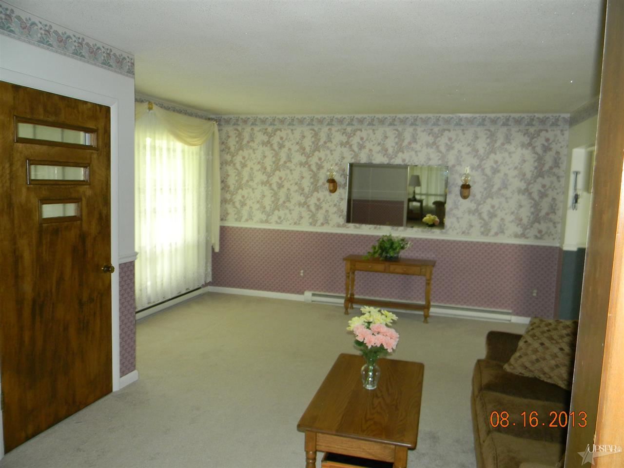 1008 W 2nd St, Ligonier, IN 46767 photo 2