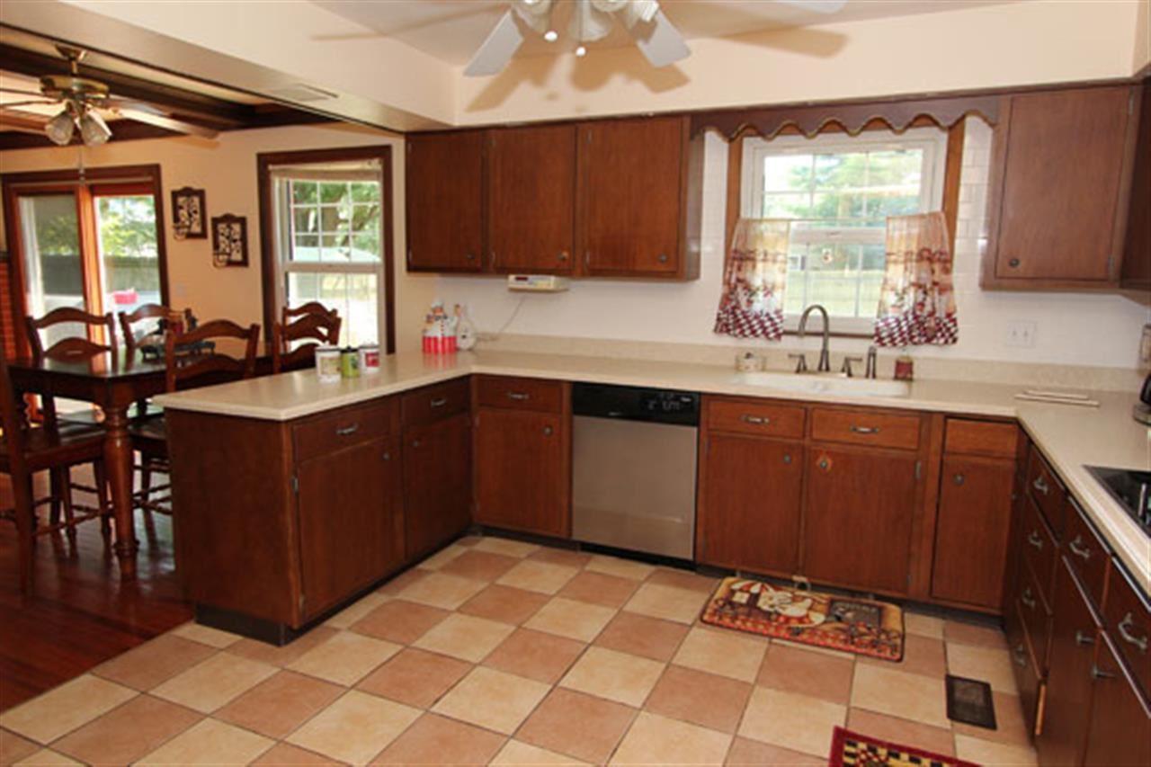 6411 Oriole Dr, Lafayette, IN 47905 photo 2