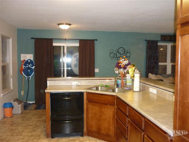 3484 E Sherman St, Columbia City, IN 46725 photo 8