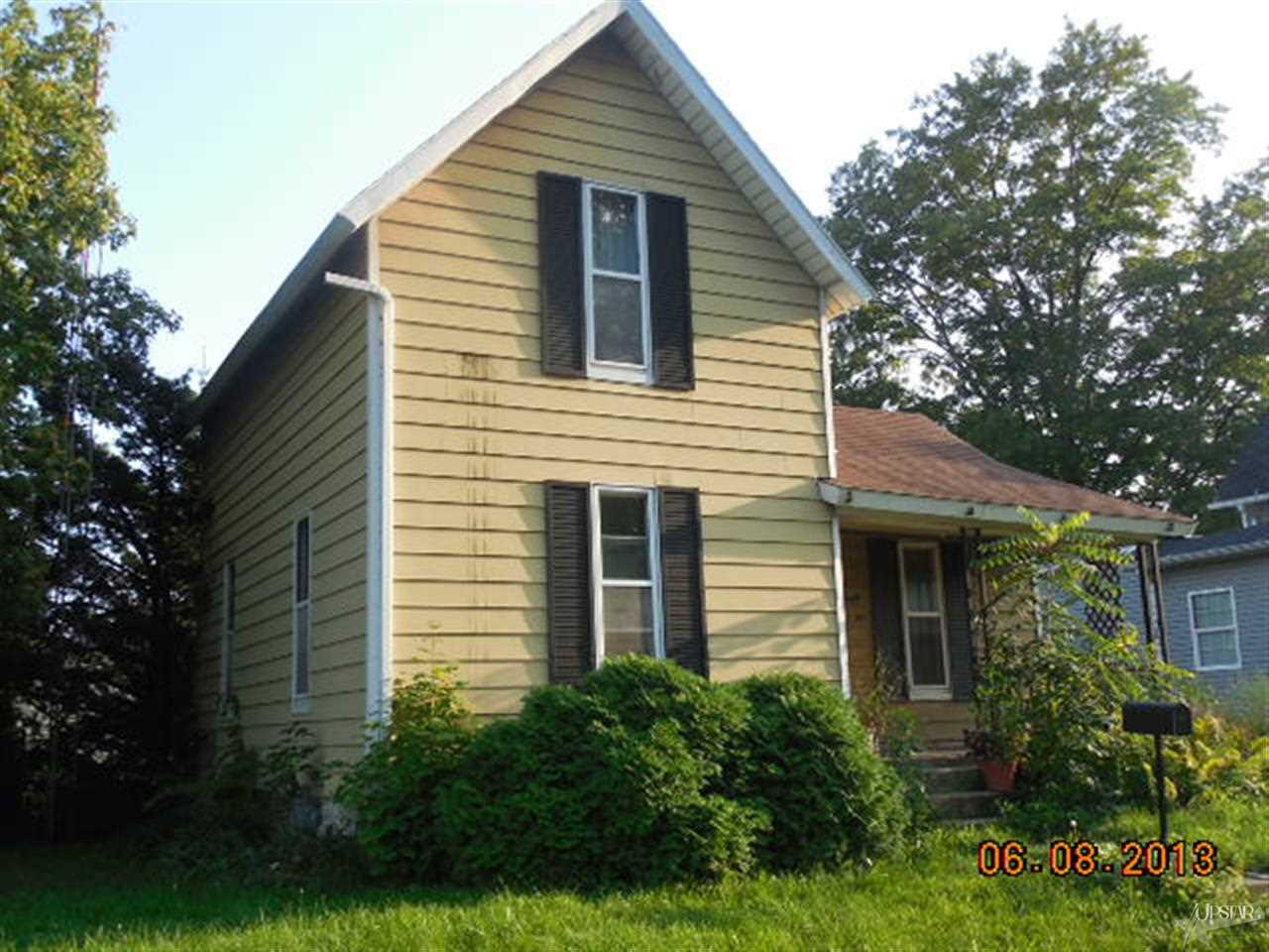 242 Lisle St, Kendallville, IN 46755 photo 2