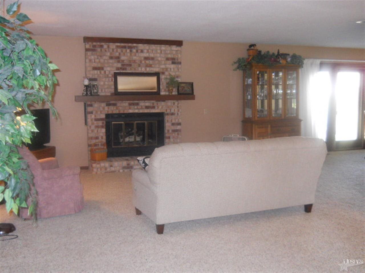 1321 Canterbury Dr, Decatur, IN 46733 photo 13