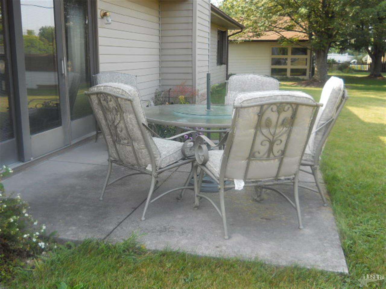 1321 Canterbury Dr, Decatur, IN 46733 photo 7