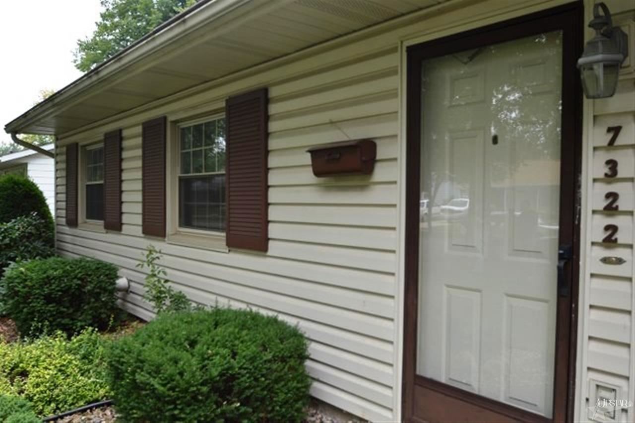 7322 Capri Dr, Fort Wayne, IN 46819 photo 2
