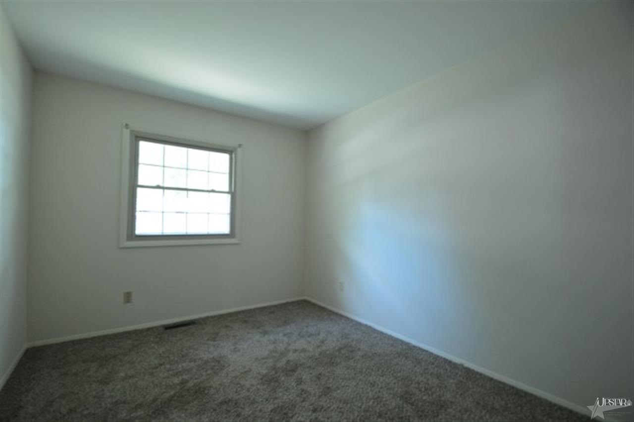 7322 Capri Dr, Fort Wayne, IN 46819 photo 13