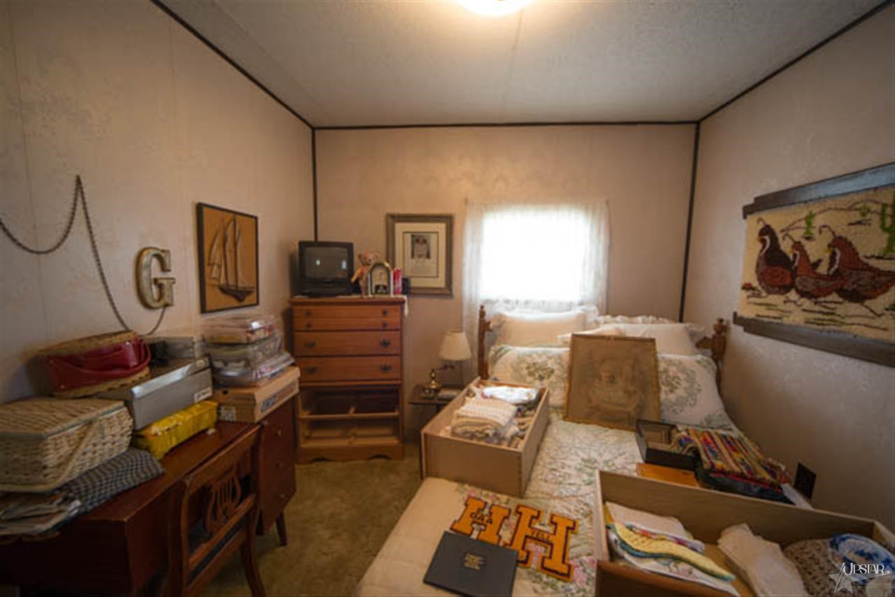 415 Clark St, Huntington, IN 46750 photo 8