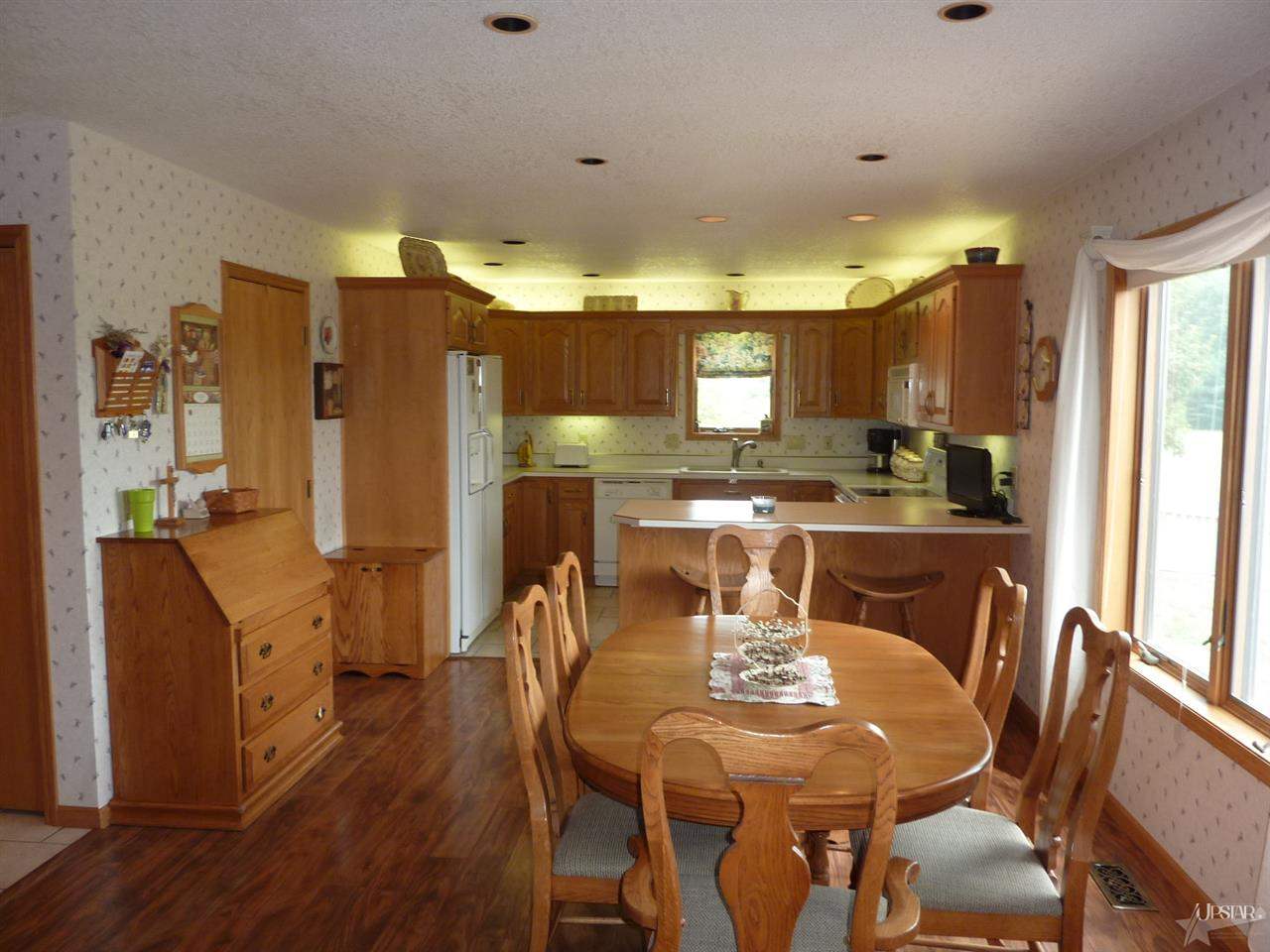 2309 Cedarwood Way, Fort Wayne, IN 46804 photo 7