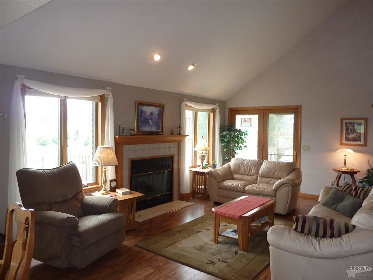 2309 Cedarwood Way, Fort Wayne, IN 46804 photo 8