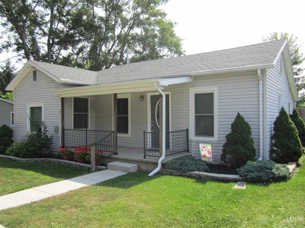 125 Heenan St, Corunna, IN 46730 photo 1
