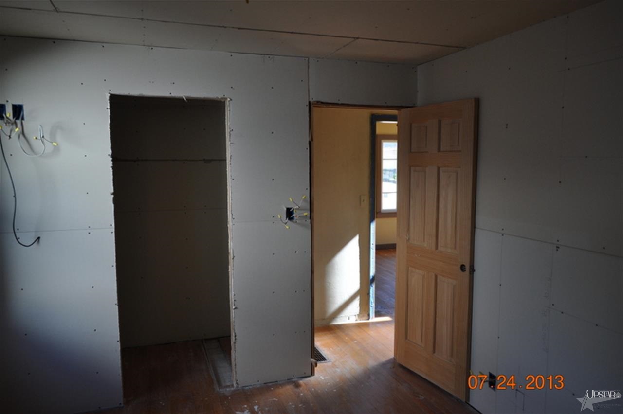 1226 Charlotte Ave, Fort Wayne, IN 46805 photo 11