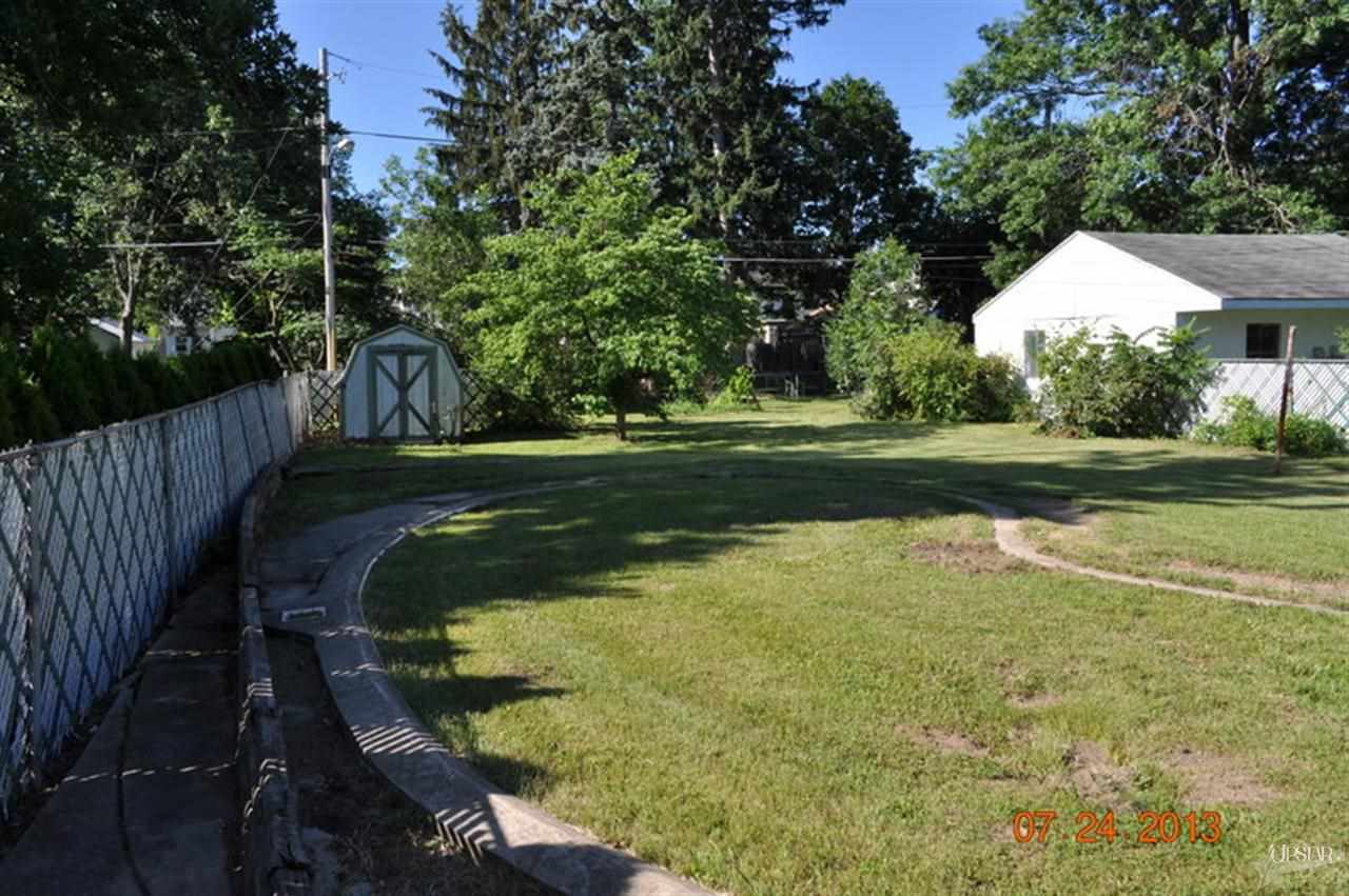 1226 Charlotte Ave, Fort Wayne, IN 46805 photo 3