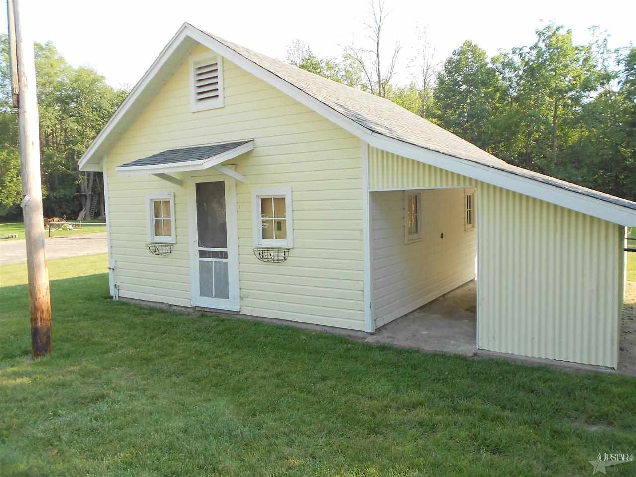 2341 E Crampton Rd, Columbia City, IN 46725 photo 1