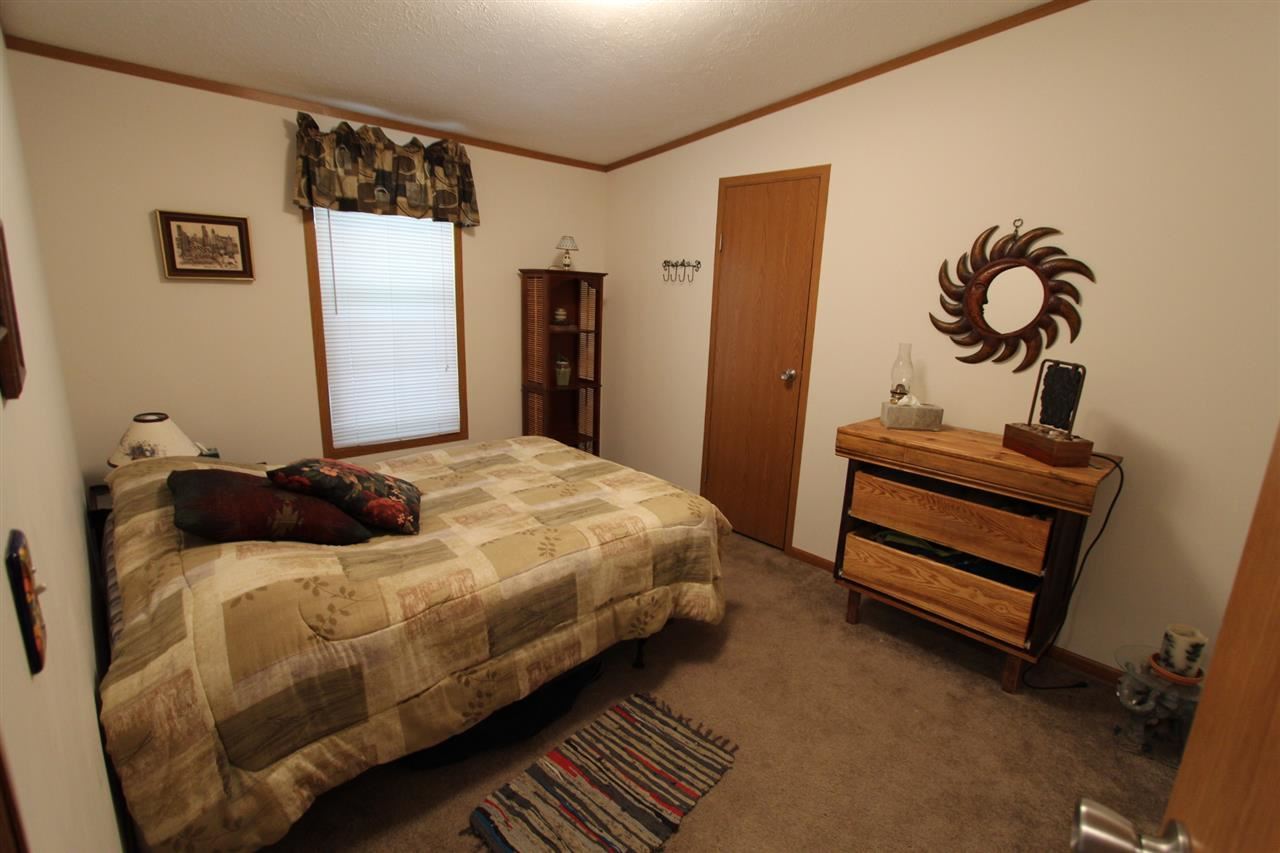 1122 N Diamond Point Ct, Monticello, IN 47960 photo 11