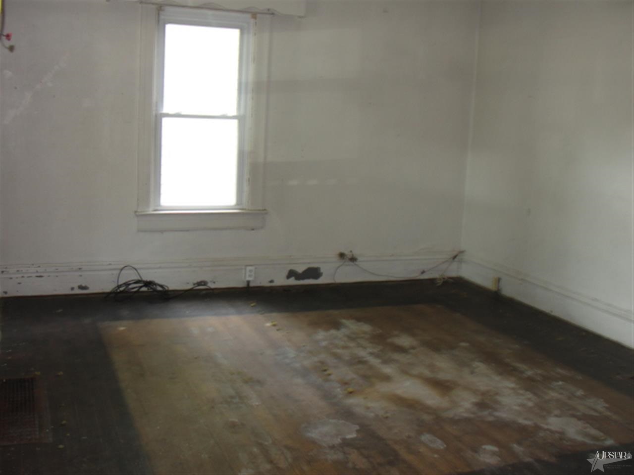 527 Prospect Ave, Fort Wayne, IN 46805 photo 2