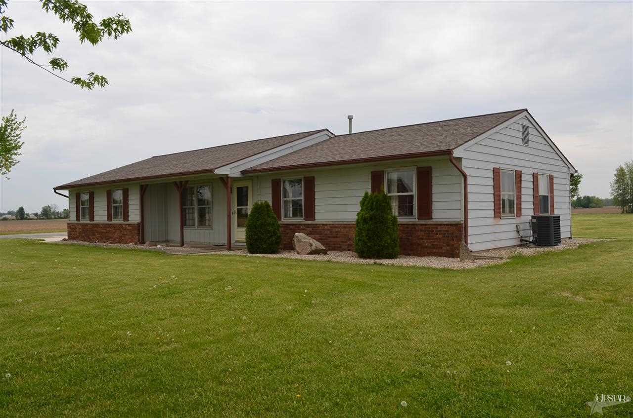2040 E 1100 N, Ossian, IN 46777 photo 2