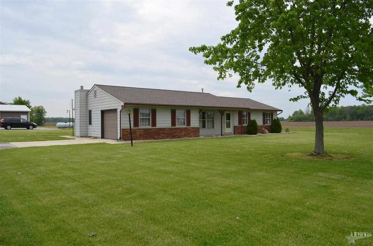 2040 E 1100 N, Ossian, IN 46777 photo 3