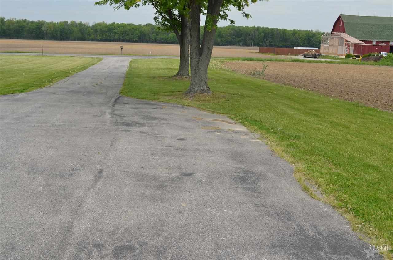2040 E 1100 N, Ossian, IN 46777 photo 6