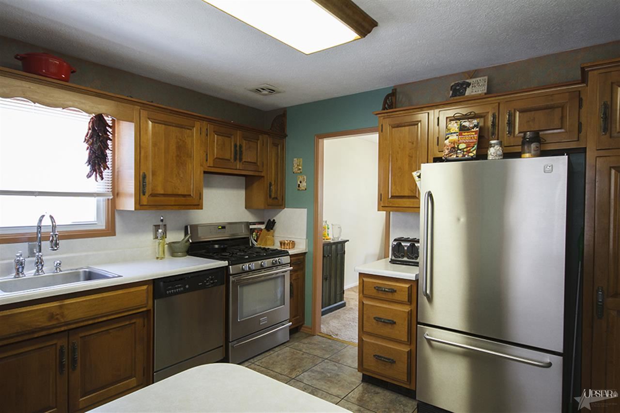 605 N Camden Dr, Fort Wayne, IN 46825 photo 6