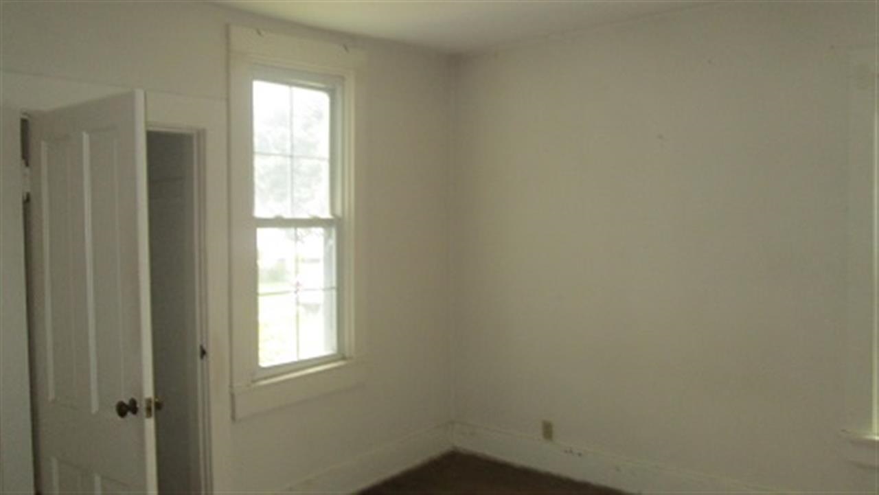 307 W Smith St, Oxford, IN 47971 photo 6