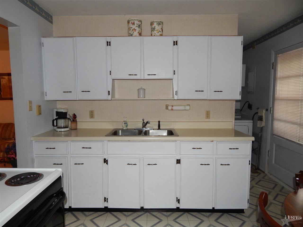 7418 Capri Dr, Fort Wayne, IN 46819 photo 3